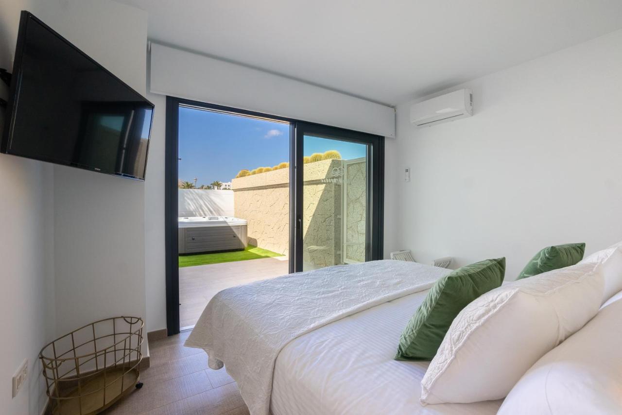 Sea Breeze Villas Lapa And Claca Playa Blanca  Exteriér fotografie